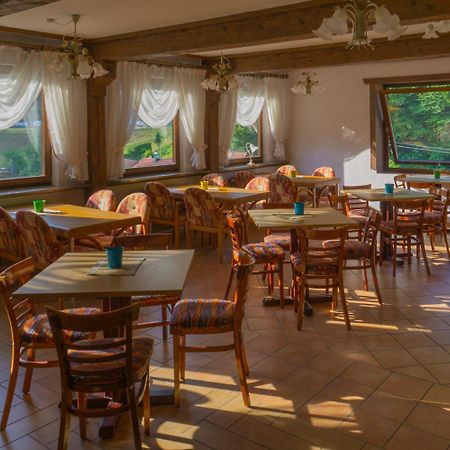 Kraehenbad Hotel Alpirsbach Luaran gambar