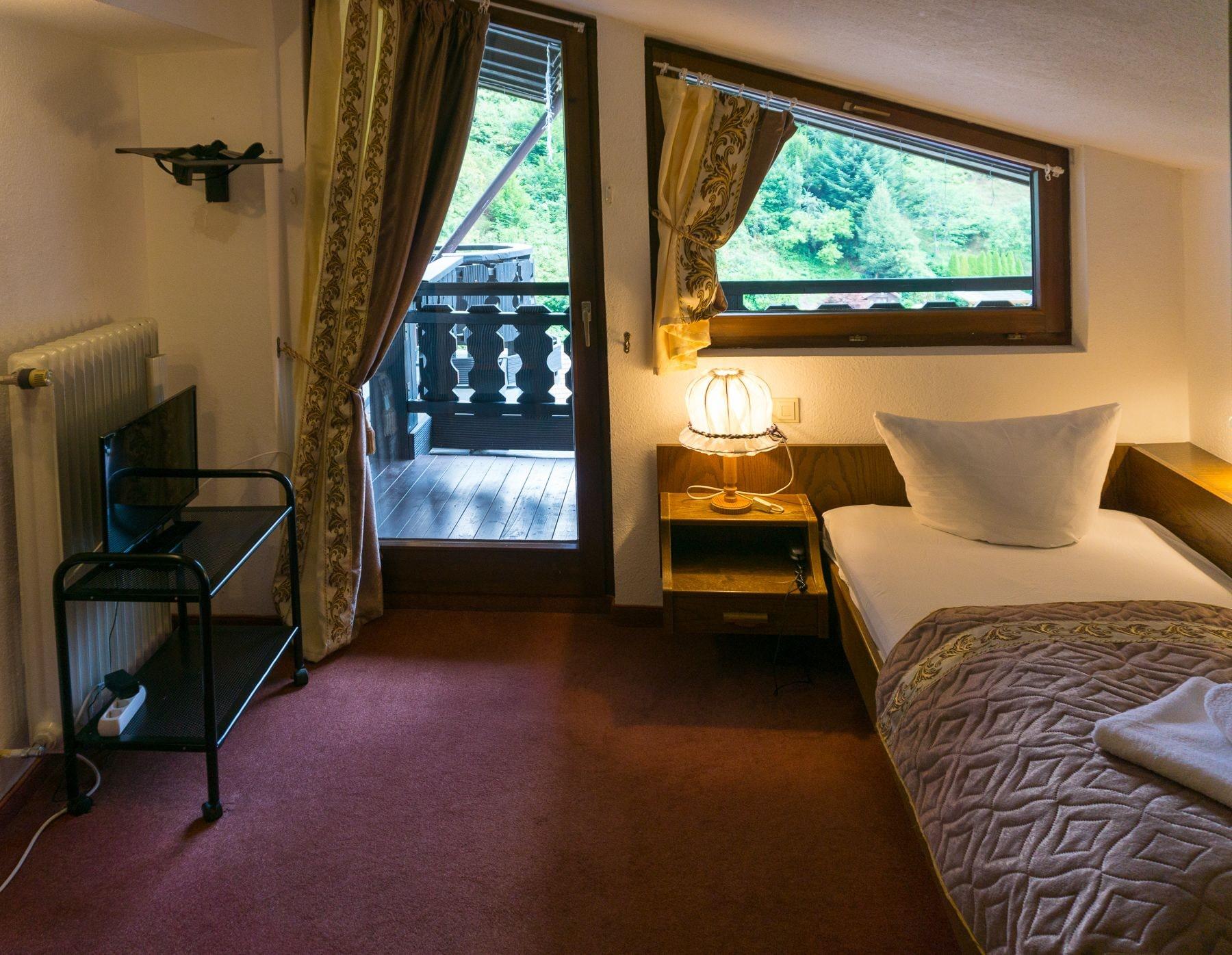 Kraehenbad Hotel Alpirsbach Luaran gambar