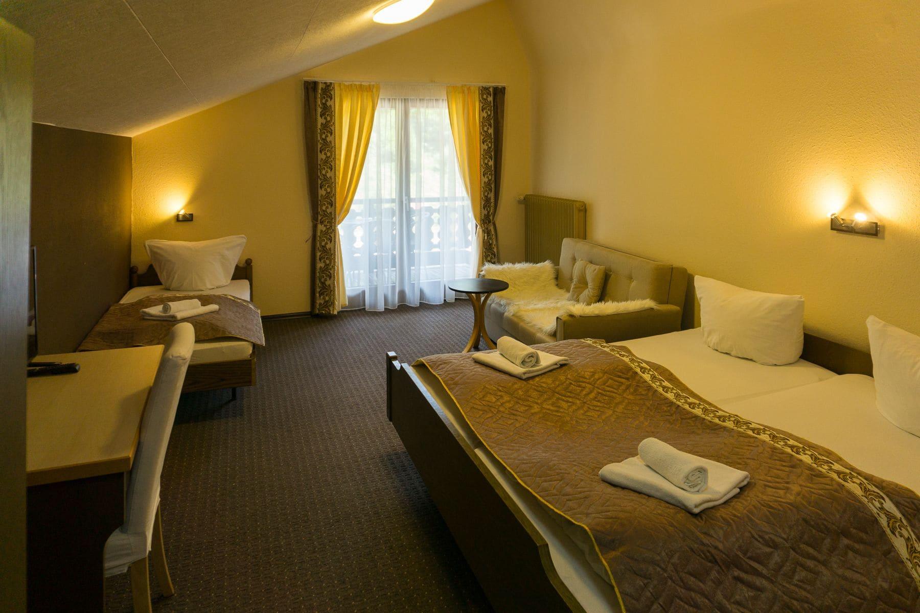 Kraehenbad Hotel Alpirsbach Luaran gambar