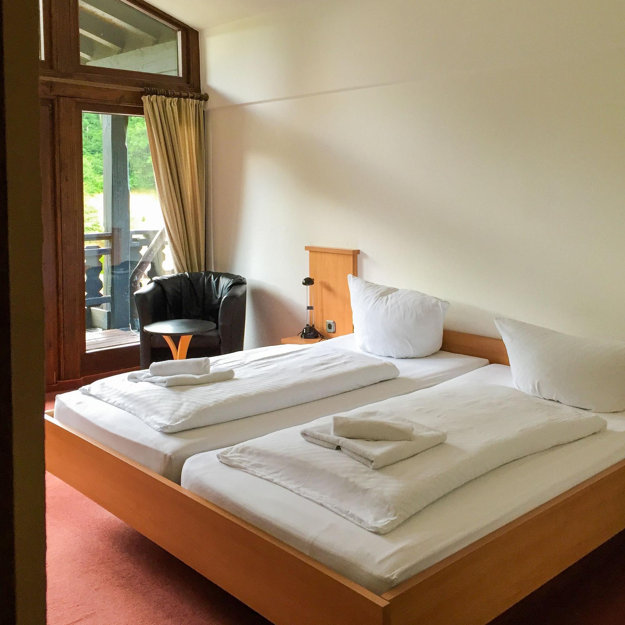 Kraehenbad Hotel Alpirsbach Luaran gambar