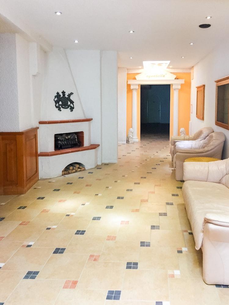 Kraehenbad Hotel Alpirsbach Luaran gambar
