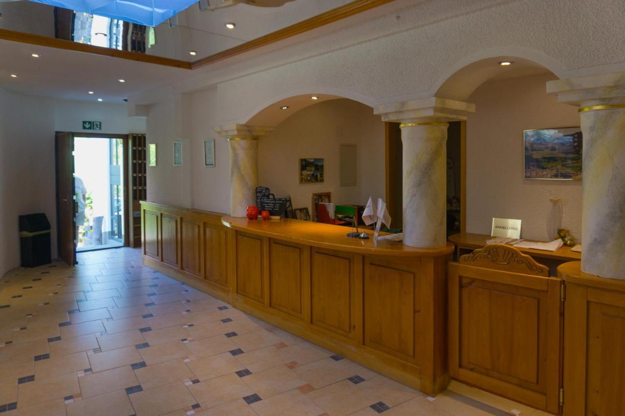 Kraehenbad Hotel Alpirsbach Luaran gambar