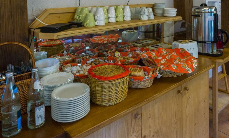Kraehenbad Hotel Alpirsbach Luaran gambar